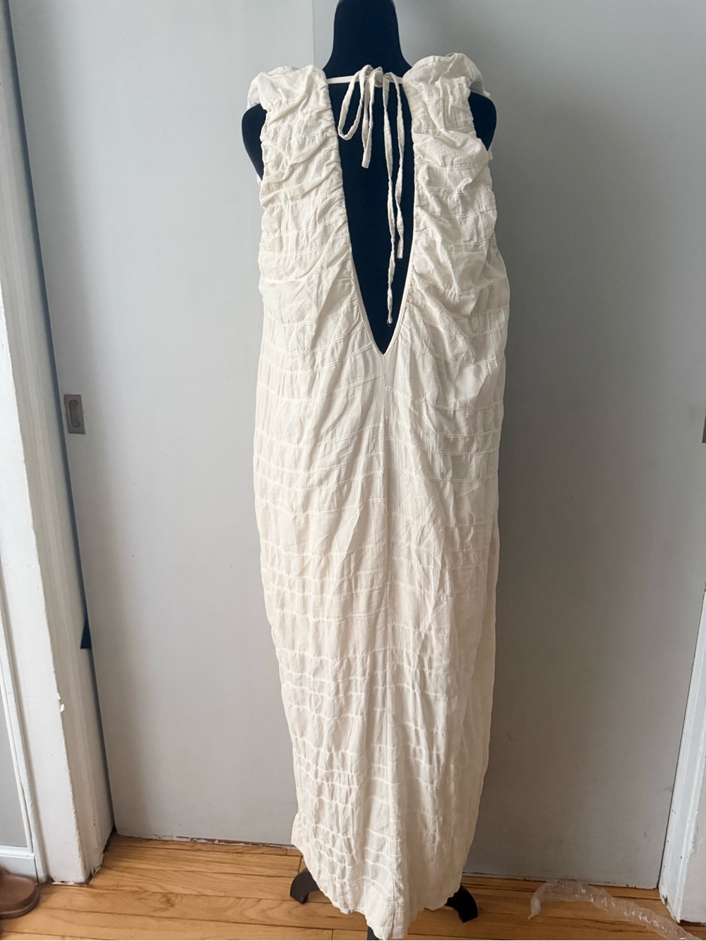 Free people Sleeveless V-Neck Cream flowy relaxed Maxi Dress - Picture 3 of 6